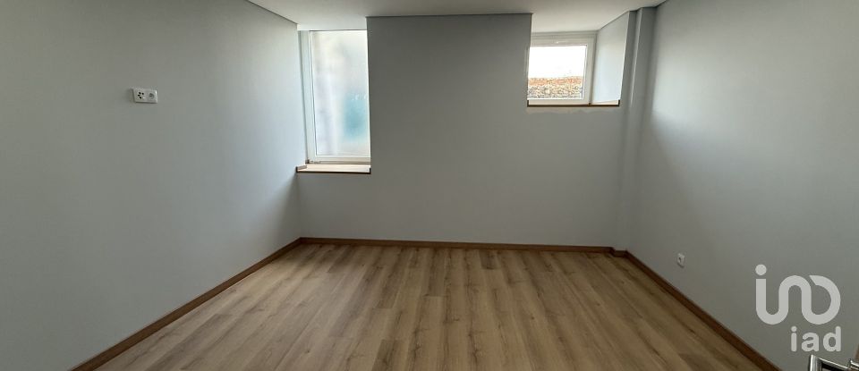 Appartement T3 à Poiares e Canelas de 140 m²