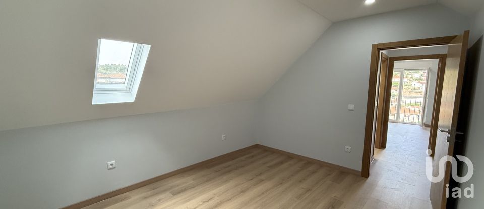 Appartement T3 à Poiares e Canelas de 140 m²