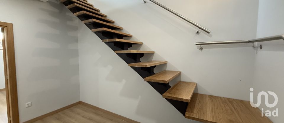 Appartement T3 à Poiares e Canelas de 140 m²