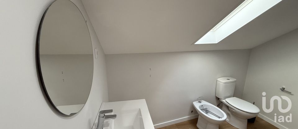 Apartamento T2 em Poiares e Canelas de 130 m²