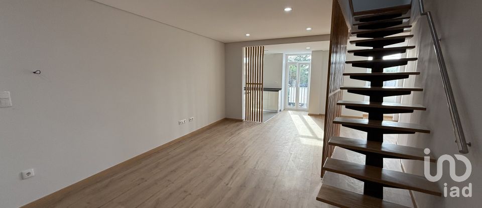 Apartamento T2 em Poiares e Canelas de 130 m²