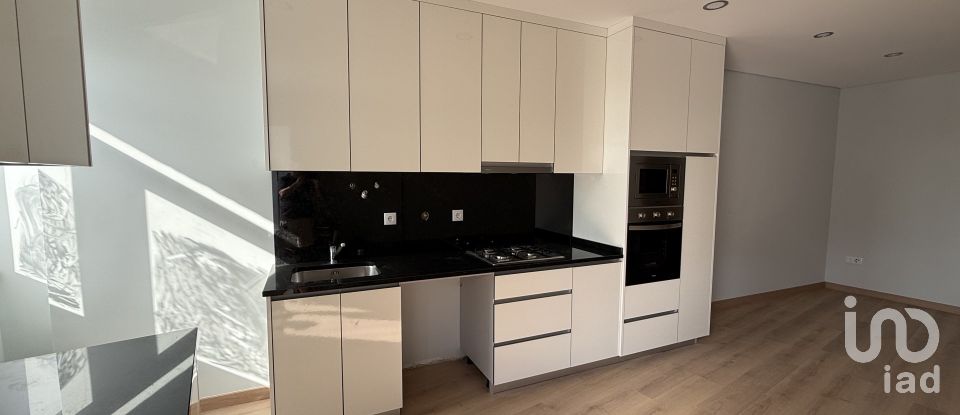 Apartamento T1 em Poiares e Canelas de 60 m²