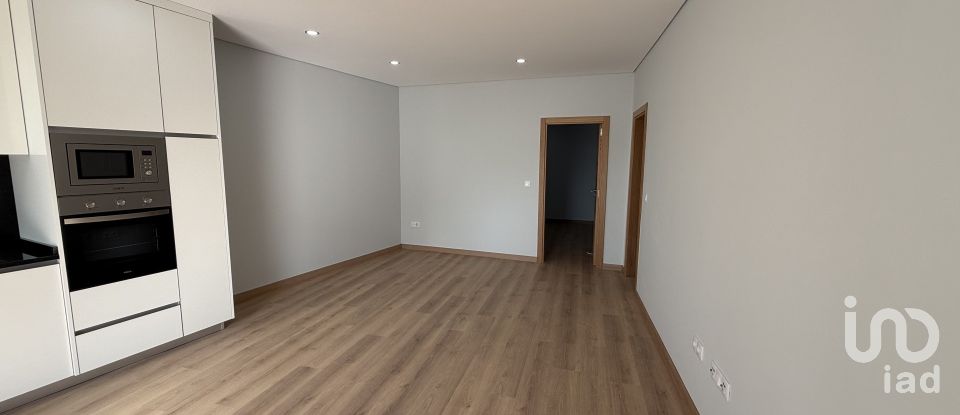 Apartamento T1 em Poiares e Canelas de 60 m²