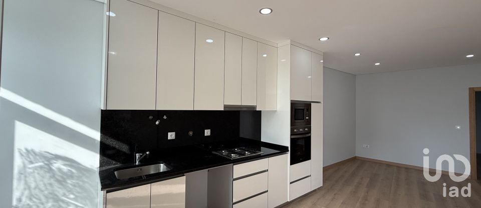 Apartamento T1 em Poiares e Canelas de 60 m²