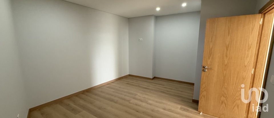 Apartamento T1 em Poiares e Canelas de 60 m²