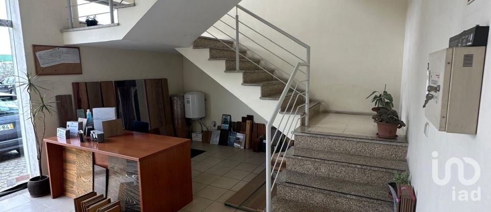 Pavillon T0 à Lordelo de 576 m²