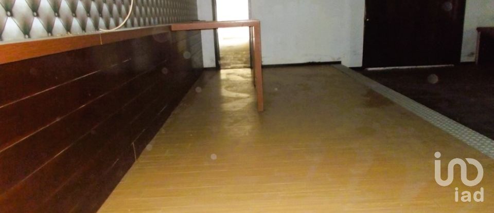 Boutique/Local commercial à Aradas de 784 m²