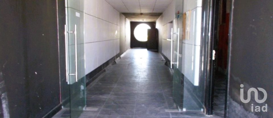 Boutique/Local commercial à Aradas de 784 m²