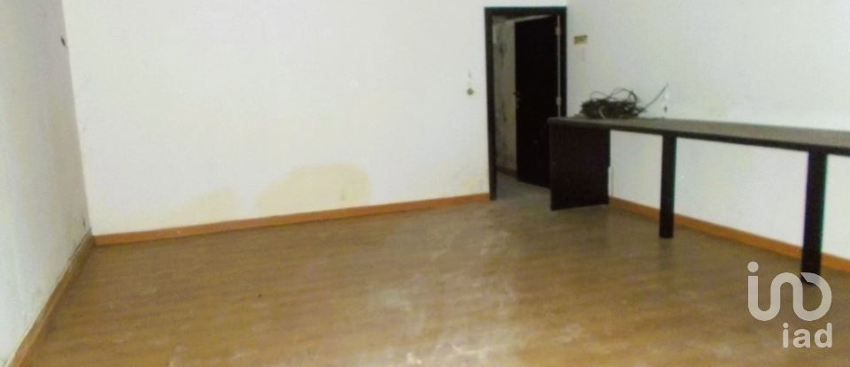 Boutique/Local commercial à Aradas de 784 m²