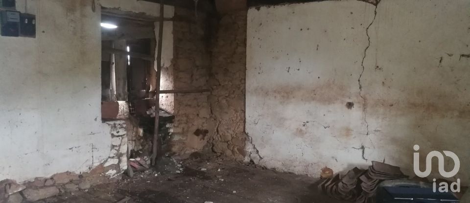 Maison T0 à Alvares de 56 m²