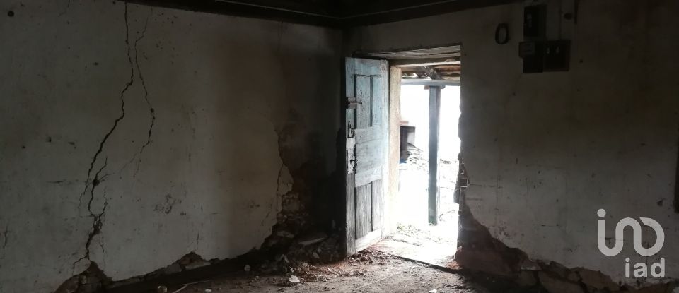 Maison T0 à Alvares de 56 m²