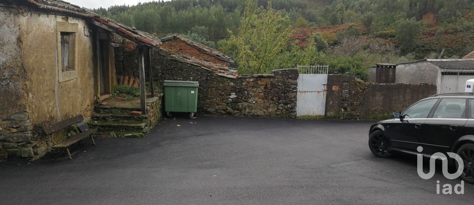 Maison T0 à Alvares de 56 m²