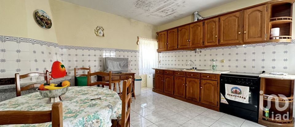 House T4 in Prova e Casteição of 277 m²