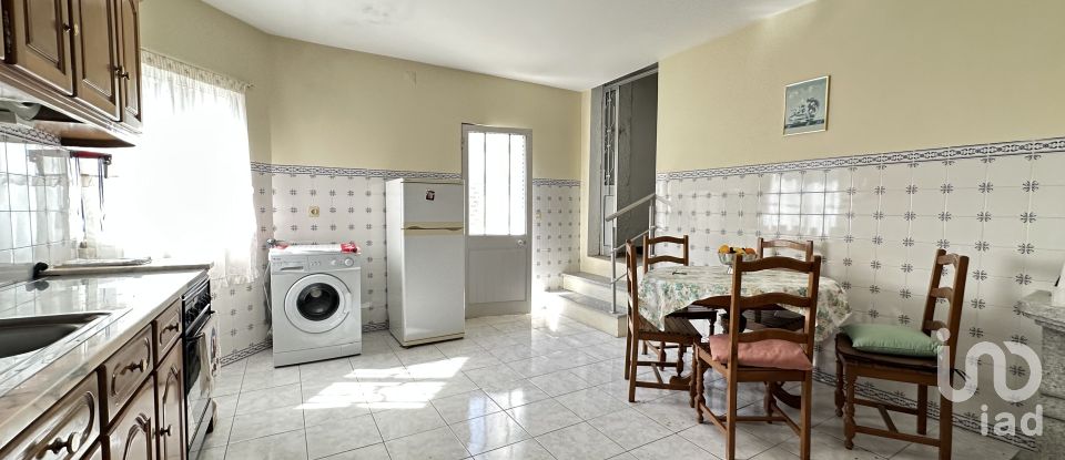 House T4 in Prova e Casteição of 277 m²