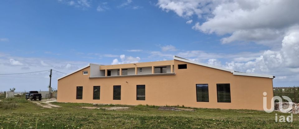 Boutique/Local commercial à Ferrel de 216 m²