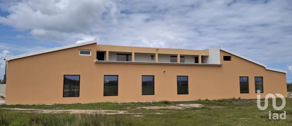 Boutique/Local commercial à Ferrel de 216 m²