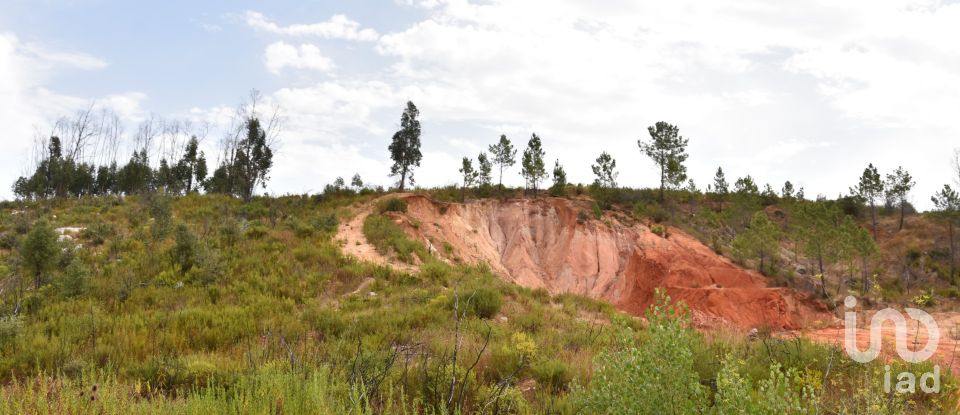 Terreno em Areias e Pias de 3 240 m²