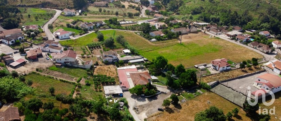 Maison T4 à Colmeias e Memória de 616 m²