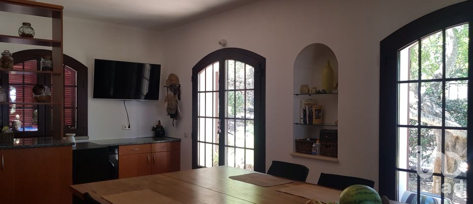 Maison T7 à Faro (Sé e São Pedro) de 607 m²