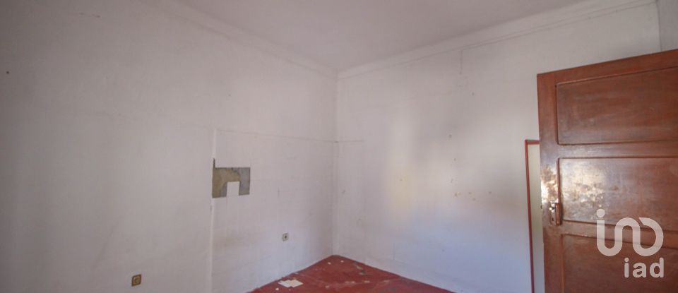 House T5 in Rio de Moinhos of 209 m²