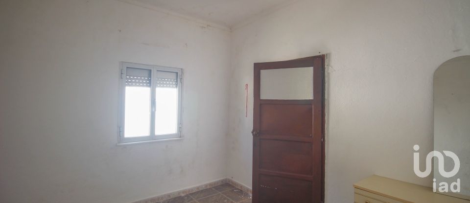 House T5 in Rio de Moinhos of 209 m²