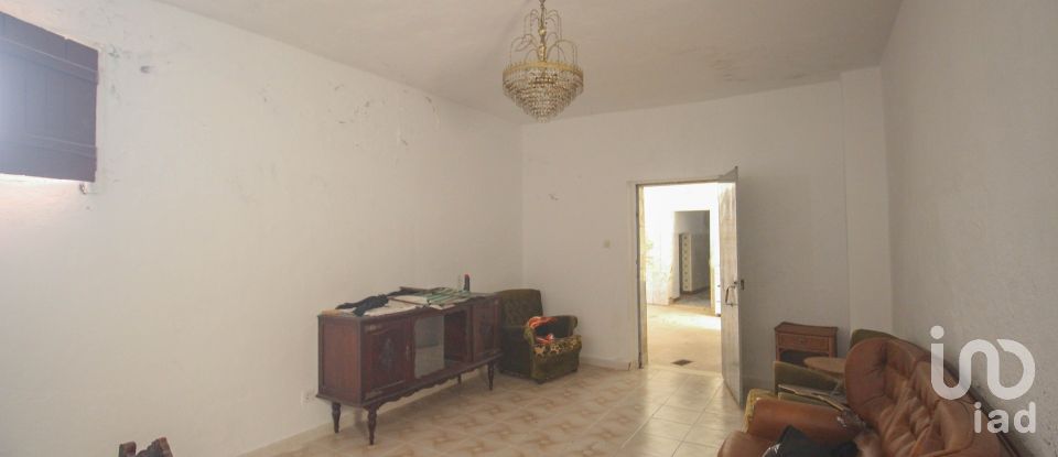 House T5 in Rio de Moinhos of 209 m²