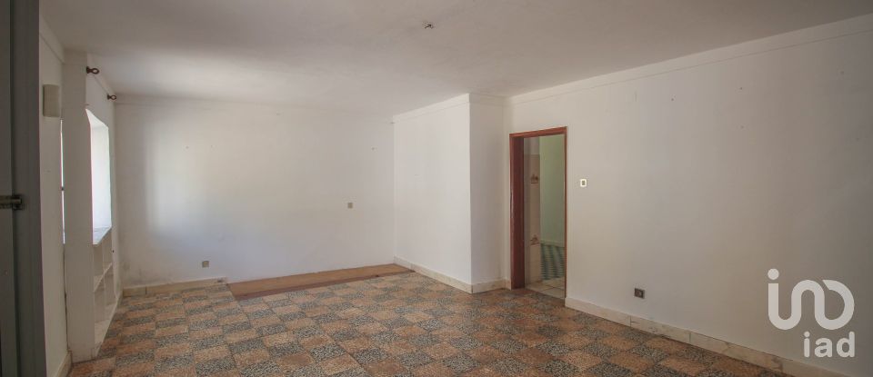 House T5 in Rio de Moinhos of 209 m²