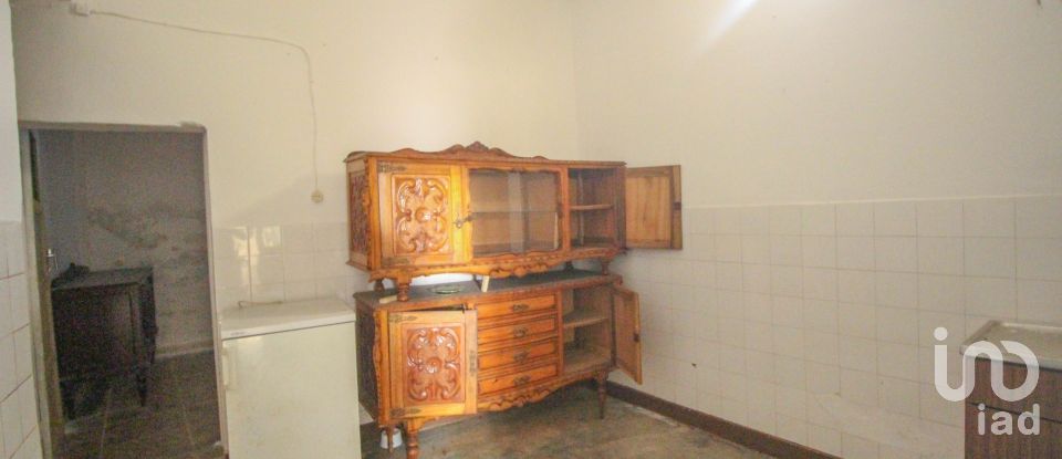 House T5 in Rio de Moinhos of 209 m²