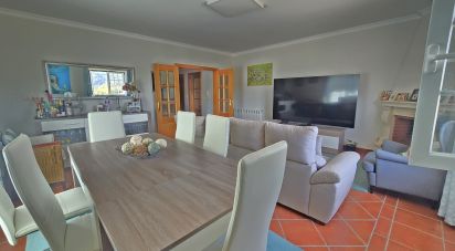 Maison T3 à Azueira e Sobral da Abelheira de 175 m²