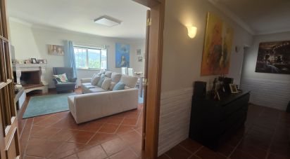 Maison T3 à Azueira e Sobral da Abelheira de 175 m²