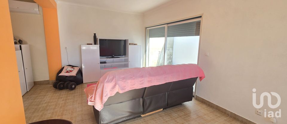 Maison T3 à Azueira e Sobral da Abelheira de 175 m²