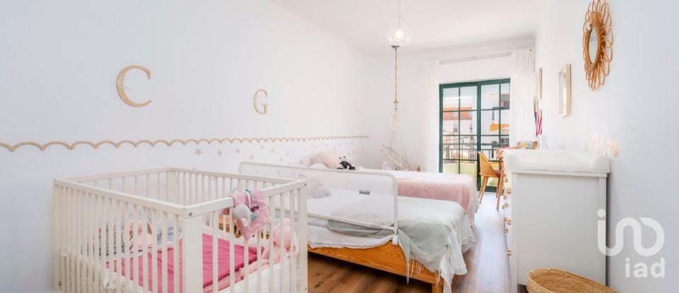 Apartamento T3 em Quelfes de 136 m²