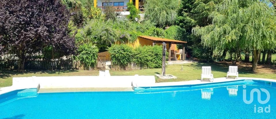 Moradia T4 em Turcifal de 465 m²