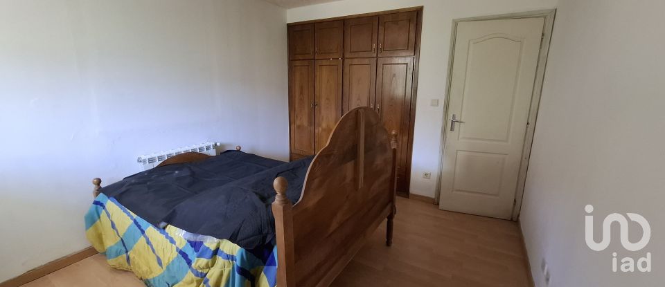 House T3 in Campeã of 399 m²