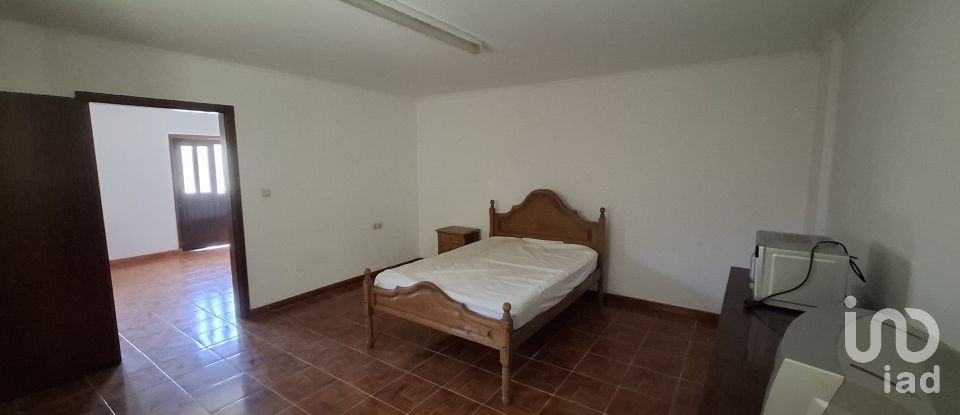 House T3 in Campeã of 399 m²