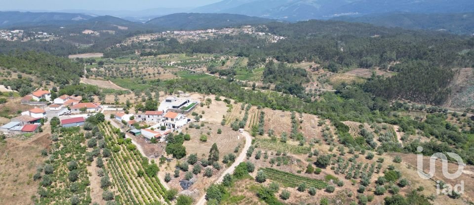 Terreno urbano em Podentes de 1 937 m²