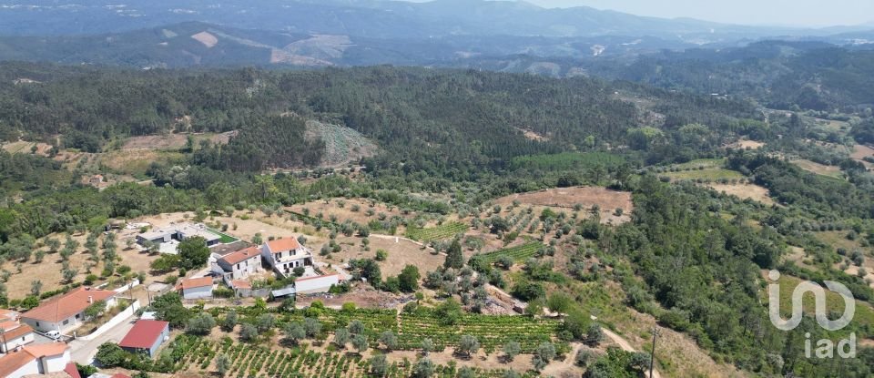 Terreno urbano em Podentes de 1 937 m²