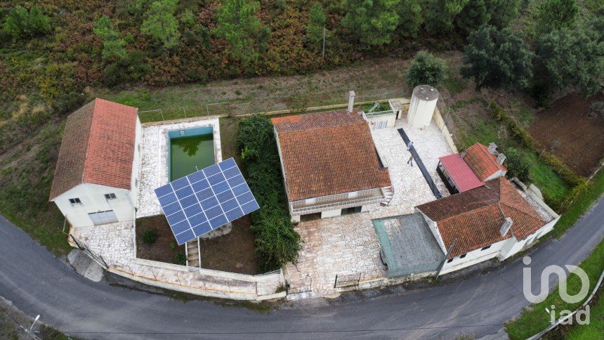 Maison T5 à Sertã de 180 m²