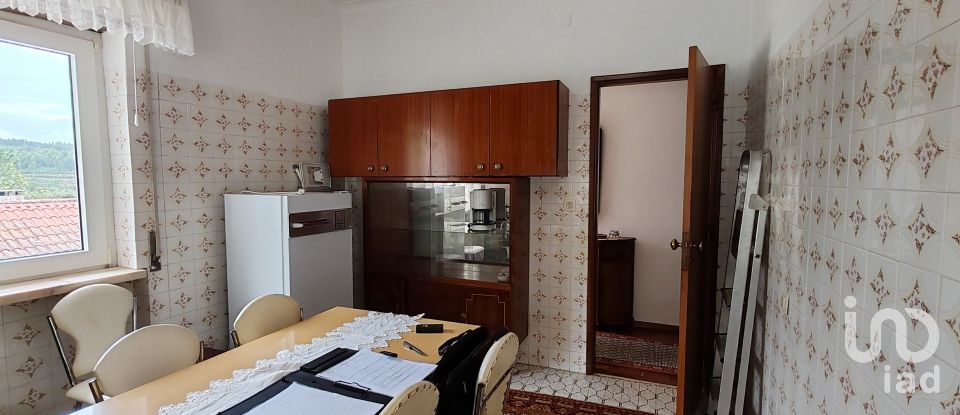 Maison T5 à Sertã de 180 m²