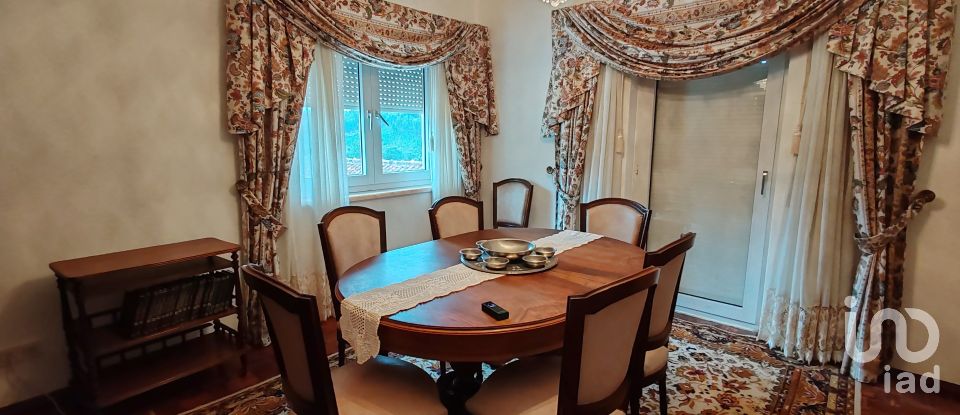 Maison T5 à Sertã de 180 m²