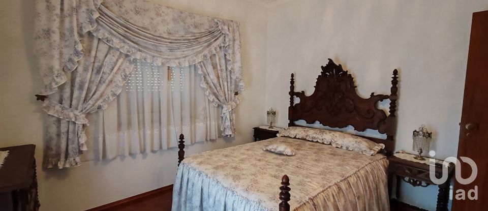 Maison T5 à Sertã de 180 m²