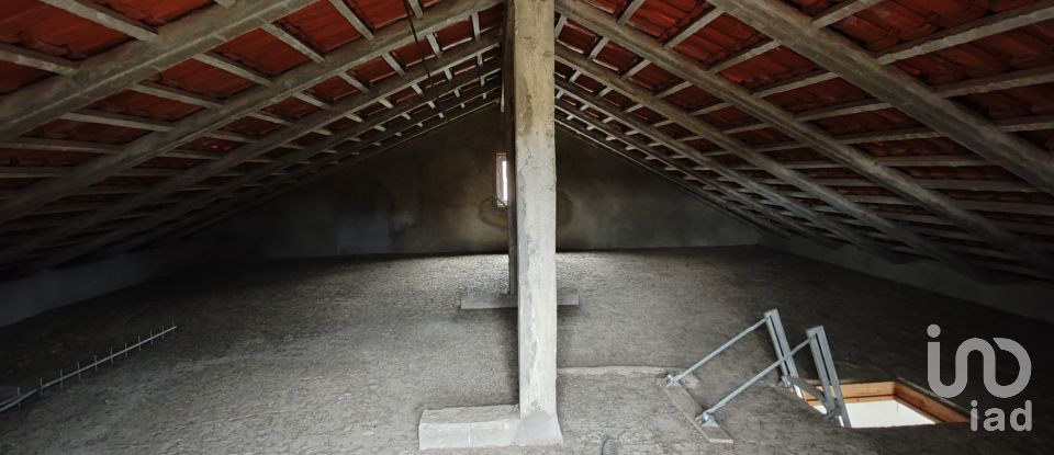 Maison T5 à Sertã de 180 m²