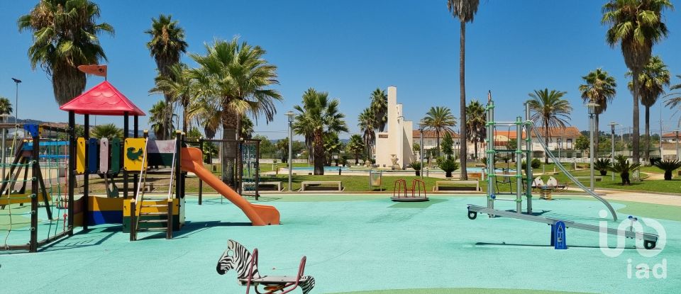 Terreno em Poiares (Santo André) de 1 170 m²