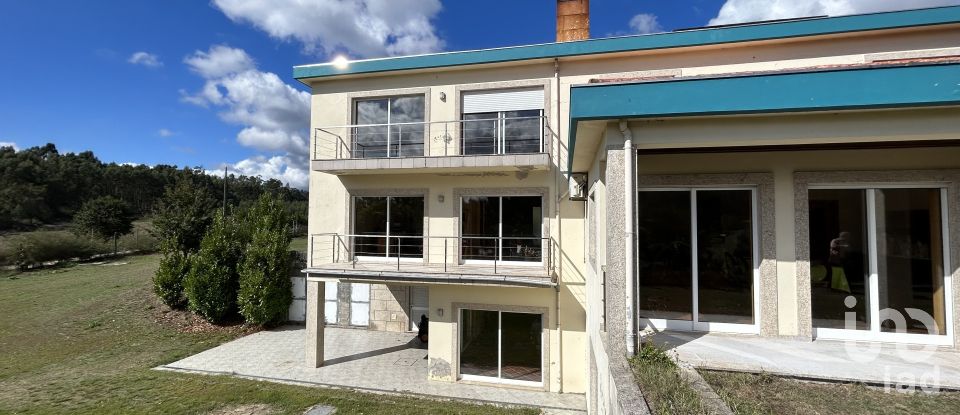 Maison T4 à Calvos E Frades de 432 m²