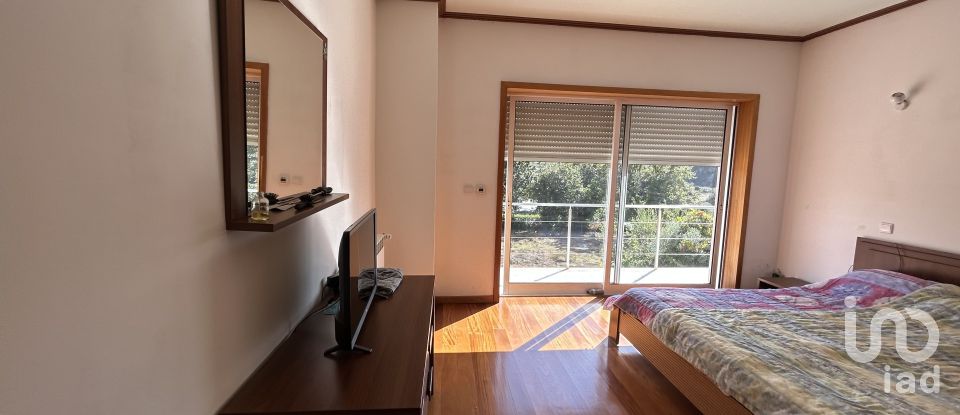 Maison T4 à Calvos E Frades de 432 m²