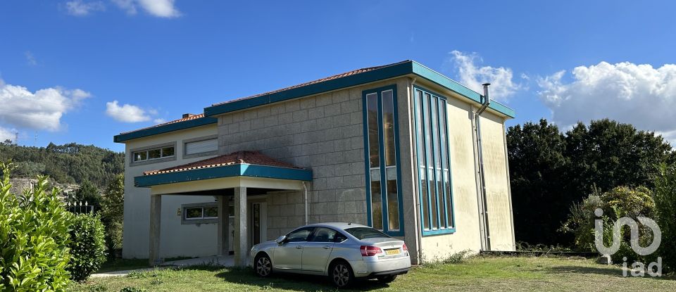 Maison T4 à Calvos E Frades de 432 m²