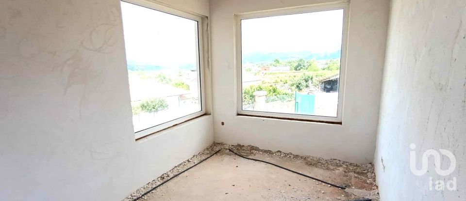 Casa T3 em Bela de 203 m²