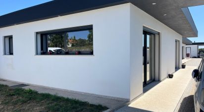 Maison de plain-pied T4 à Antas de 213 m²