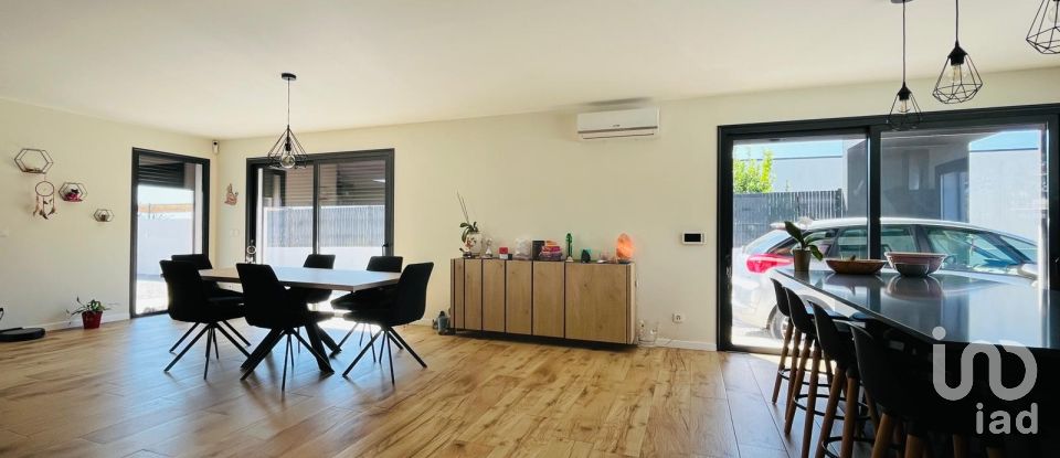 Single story home T4 in Antas of 213 m²