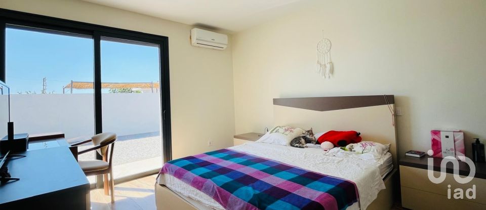 Single story home T4 in Antas of 213 m²